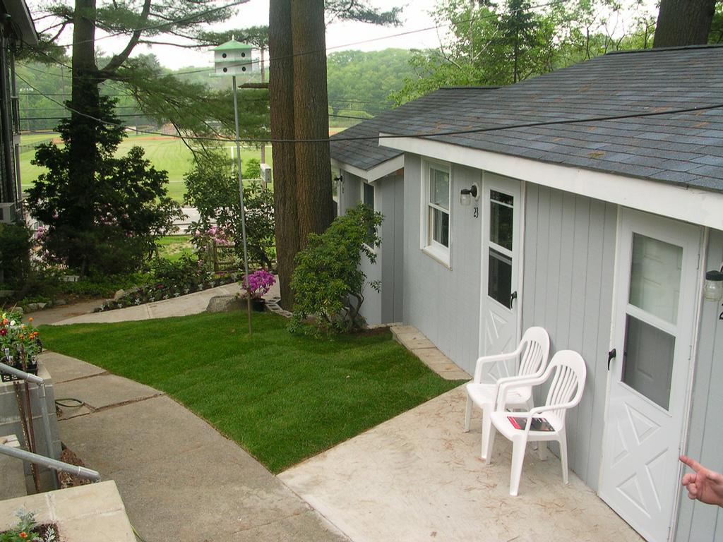 Blue Roof Motel Kittery ME 03904 2074399324 Hotels & Motels